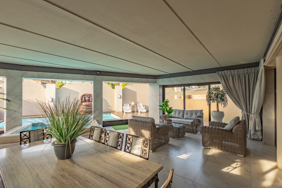 4 Bedroom Property for Sale in Baronetcy Estate Western Cape